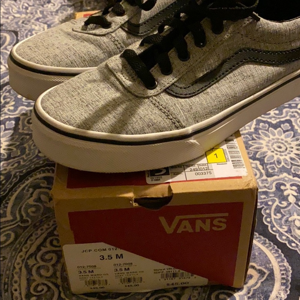 Sneakers